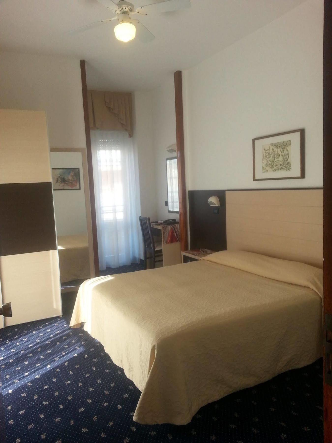 Hotel Tilly Cesenatico Eksteriør bilde